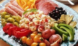 兔兔吃瓜娱乐美食,瓜果飘香，欢乐无限