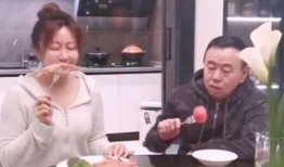 红酒女人爆料视频播放大全,揭秘热门爆料视频全收录