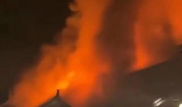 花果园爆料火灾视频,视频记录惊险瞬间