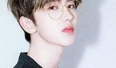 蔡徐坤摄影师爆料视频大全,揭秘偶像幕后瞬间